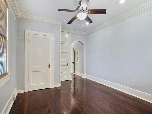 5th image of 5920-22 Tchoupitoulas St