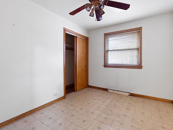 5th image of 5019 W Van Buren St