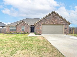 991 Bob Glen Cir, Centerton, AR 72719