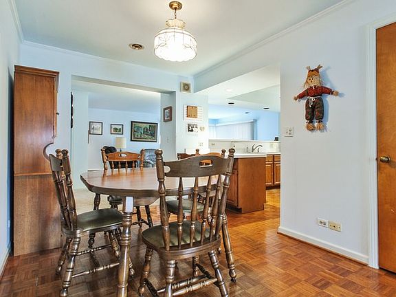 4th image of 8443 Keeler Ave