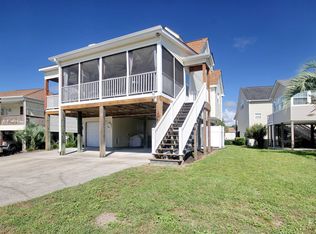 911 Dock Pl, Murrells Inlet, SC 29576