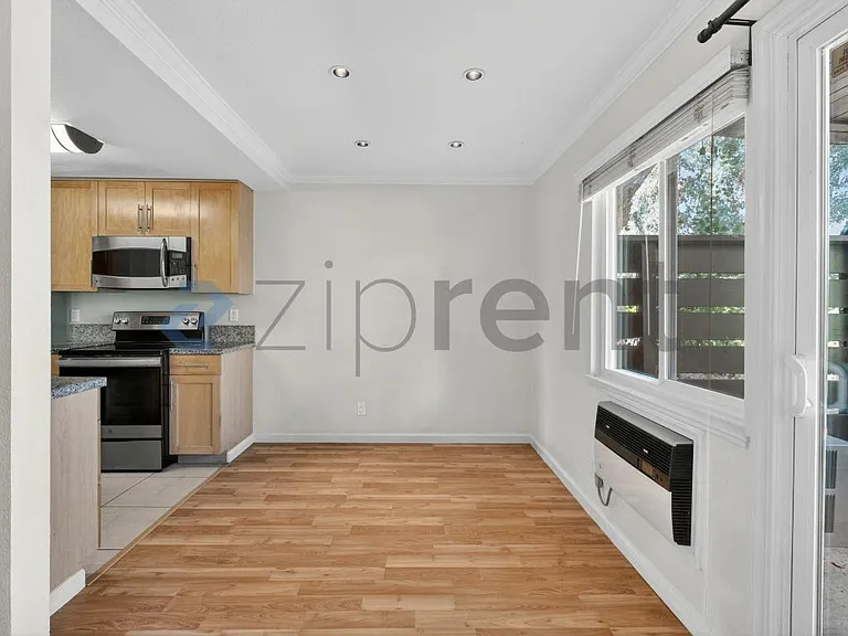 355 Masters Ct #1 — Photo 8
