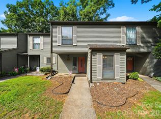 4340 N Center St UNIT 203, Hickory, NC 28601