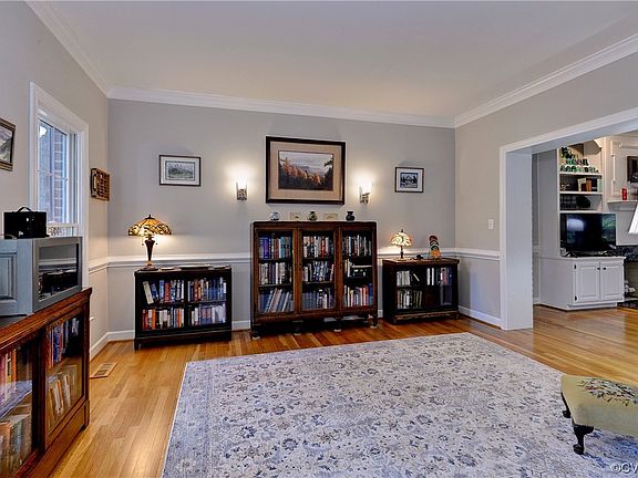 2nd image of 112 Burnham
