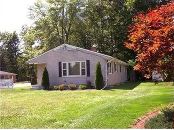 108 Concord Rd, Hermitage, PA 16148