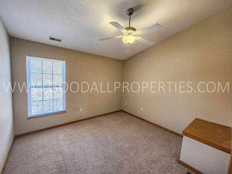 4304 153rd Pl — Photo 9