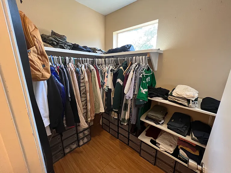 Master Walk in Closet 2