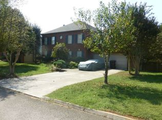 1613 Legacy Park Rd, Knoxville, TN 37922