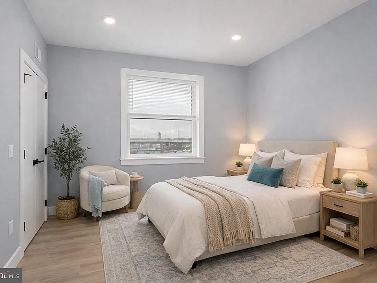 2323 E Cabot St #3 — Photo 16