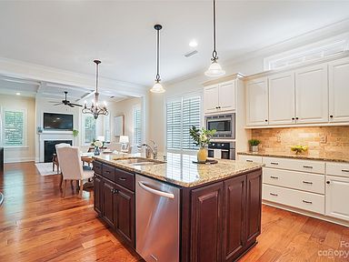 250 Charndon Village Ct, Charlotte, NC 28211 | Zillow