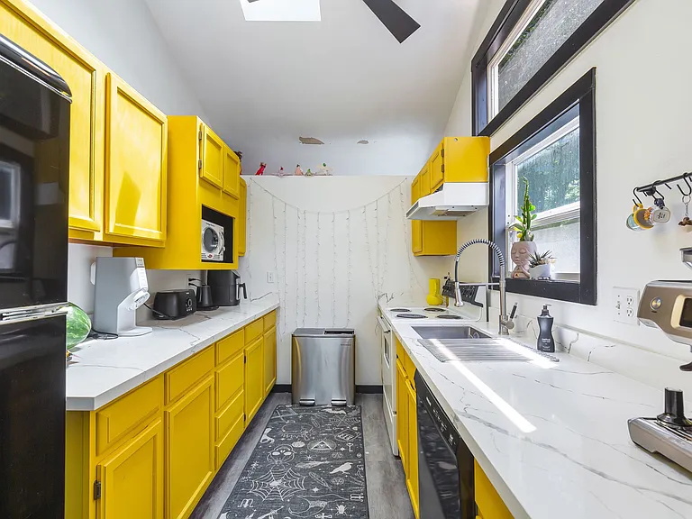 3313 SE 7th St — Photo 13