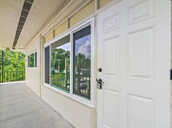 4001 58th St N APT 28, Saint Petersburg, FL 33709