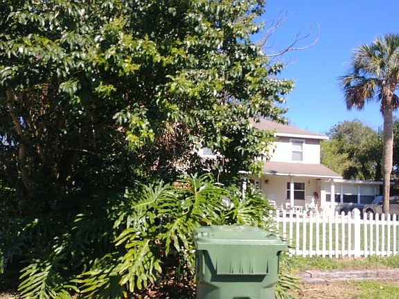 3rd image of 623 4th Ave N