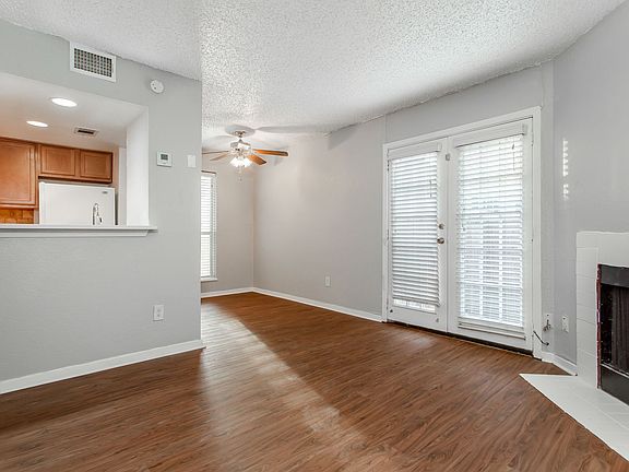 3rd image of 1901 N Fitzhugh Ave APT 1