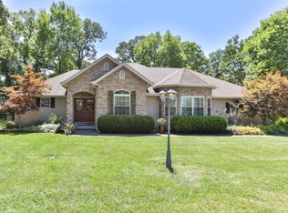 130 Park Ridge Dr, Bolivar, MO 65613