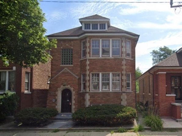 6813 S Washtenaw Ave #2