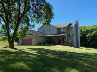 72516 242nd St, Dassel, MN 55325
