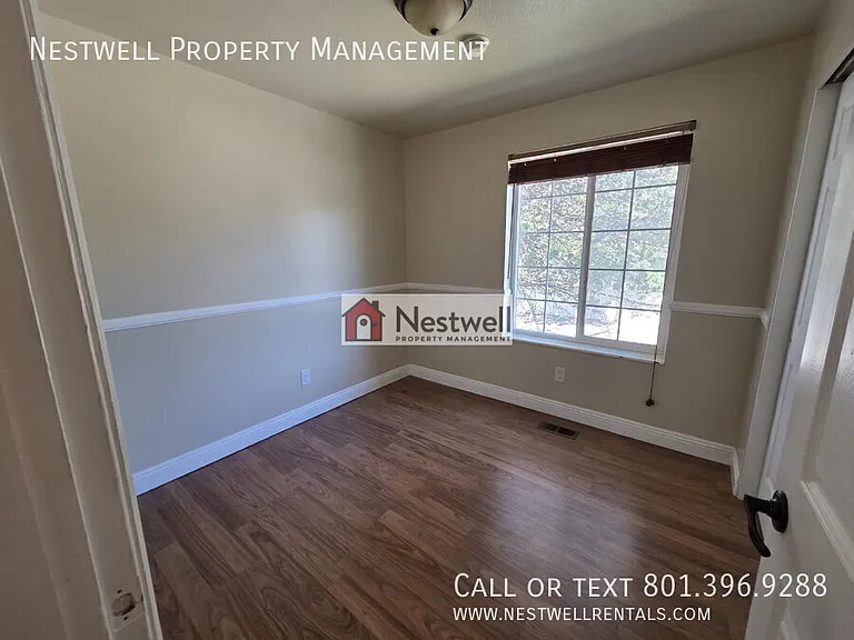 830 E Gatewood Dr — Photo 9