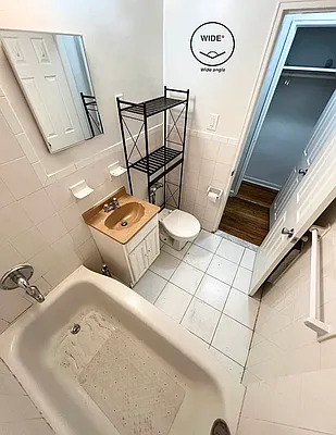 Rented by Premier One Realty LLC | media 5