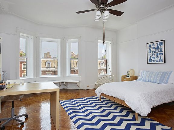 3rd image of 22 Midwood St