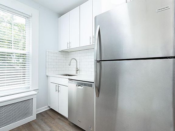 5th image of 62 2nd St #62A