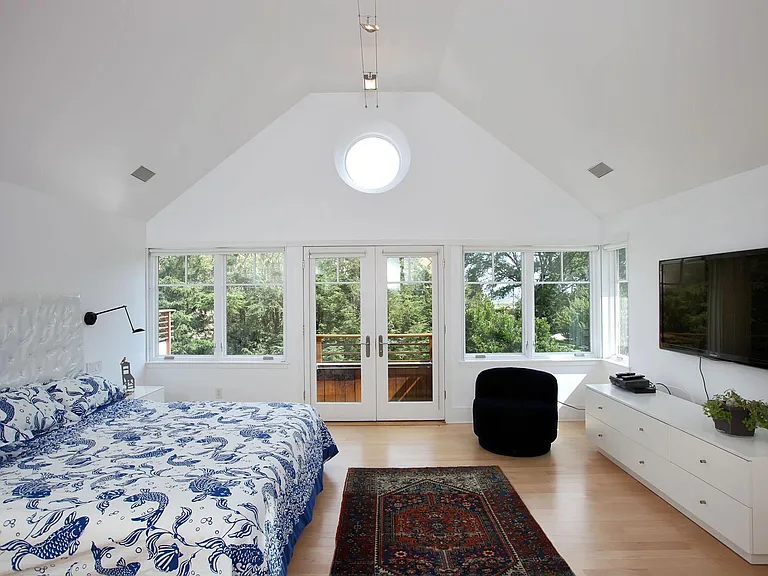 2 Bluewater Hl S — Photo 13