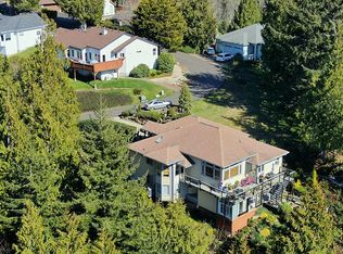3515 Ocean View Dr, Florence, OR 97439