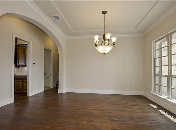 4th image of 2917 Veranda Ln