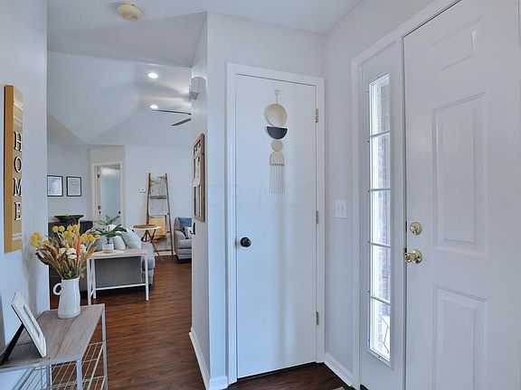 3rd image of 9408 Clermont Cir