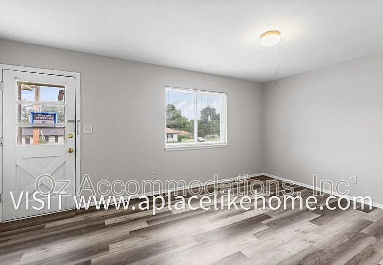 3609 W 47th St — Photo 4