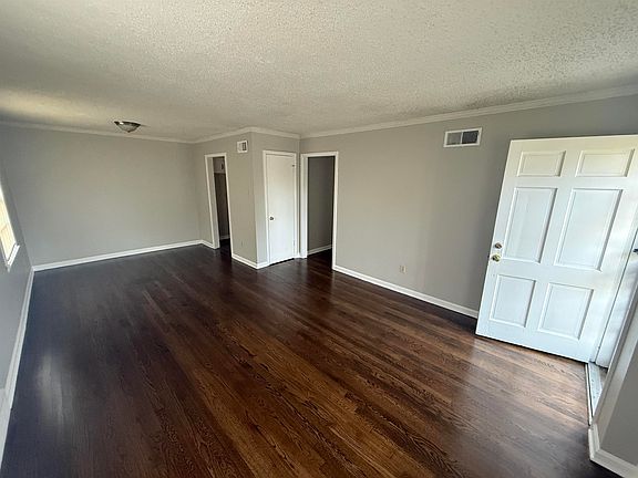 3rd image of 1529 Dardon Ave