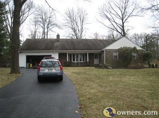 57 Perry Dr, Ewing, NJ 08628