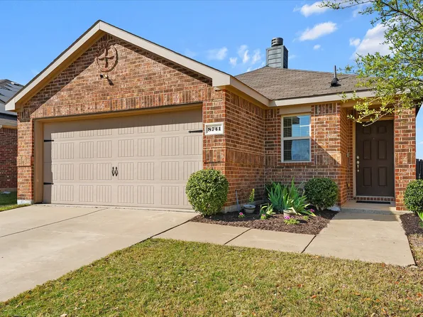 8741 Sierra Trl, Aubrey, TX 76227