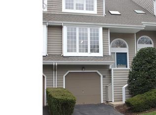 36 Cabot Dr, Wayne, PA 19087