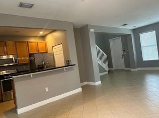 1332 SW 147th Ter #1332, Hollywood, FL 33027