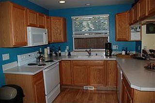 4th image of 1723 66th Ave NE