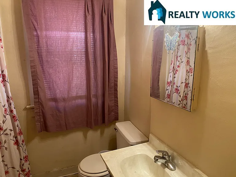 1730 A Street — Photo 5