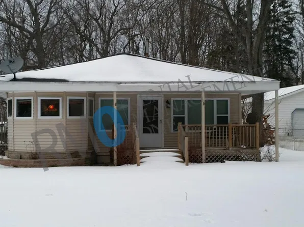 2012 Chestnut St, Cadillac, MI 49601