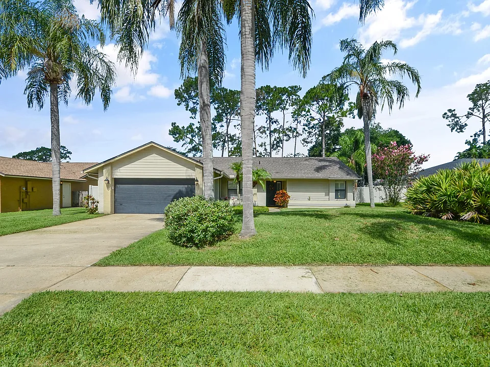 9118 Palm Tree Dr
