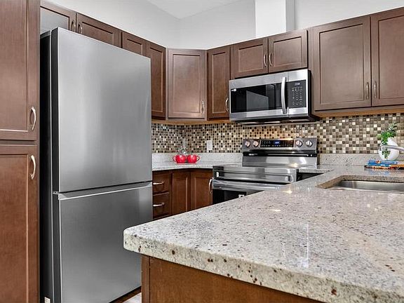 2nd image of 304 Ambleside Link SW #125