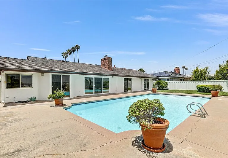 1165 Catalina Blvd — Photo 20