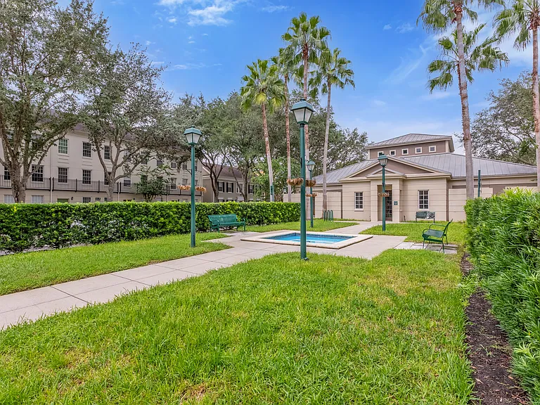 1001 Via Capri Ln #201 — Photo 38