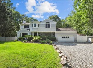 235 Elmwood Rd, South Salem, NY 10590