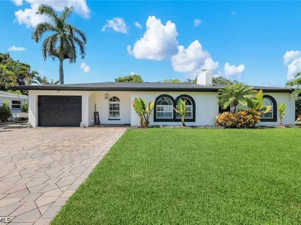 8327 Riviera Ave, Fort Myers, FL 33919