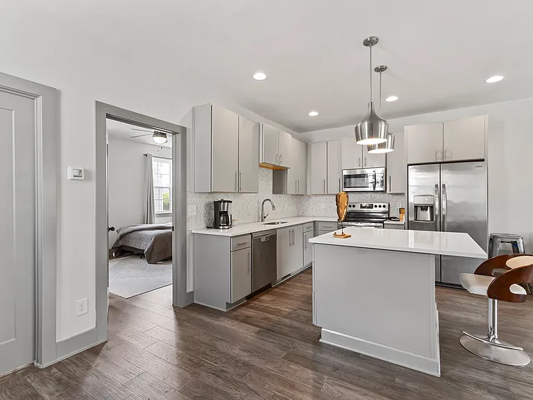 122C Oceola Ave — Photo 3