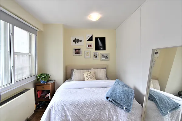 Rented by Buchbinder & Warren | media 4