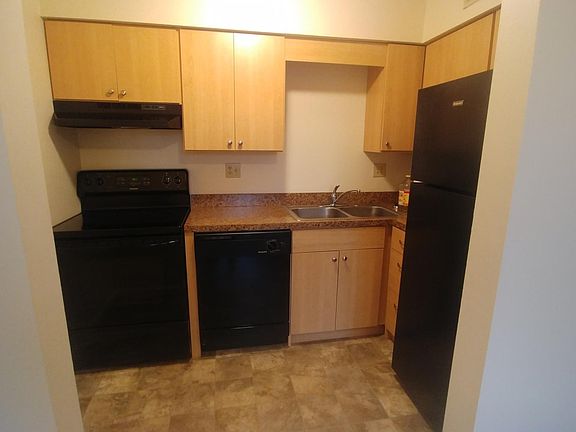 3rd image of 1602 Dayton Ave APT 2