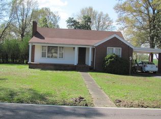 313 College St, Gleason, TN 38229
