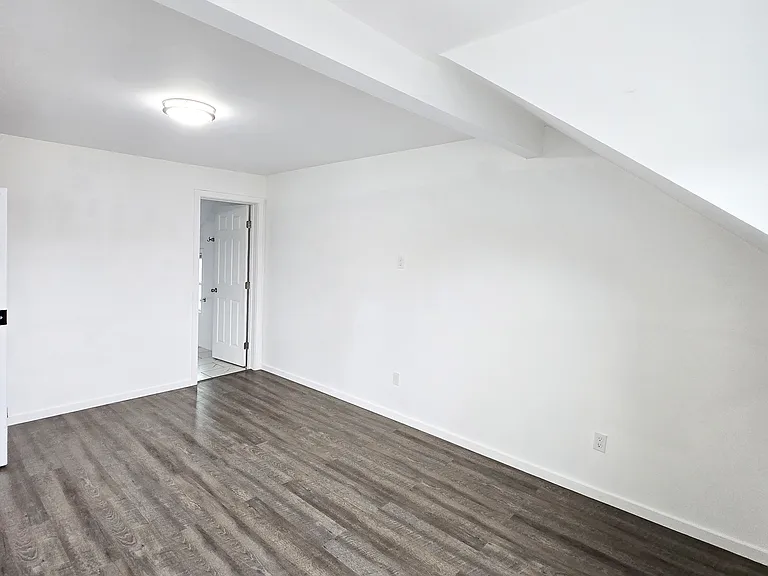 1318 S 3rd St #4 — Photo 5