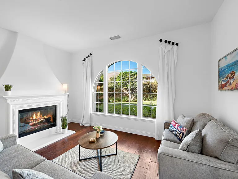 1 Julia St — Photo 17